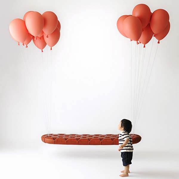 Скамейка на воздушных шарах Balloon Bench.