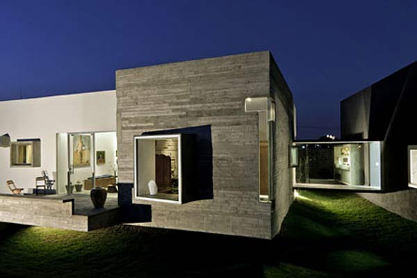 Кубический дом для архитекторов M + N Arquitectos.